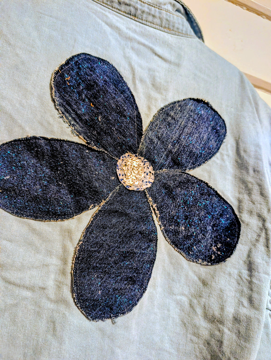 Sparkle flower tie-up shirt